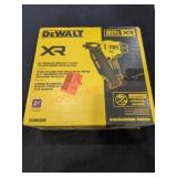 DeWalt 20V MAX 21ï¿½ Plastic Collated Framing Nailer