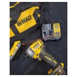 DeWalt Atomic 20v 1/4" Impact Driver Kit
