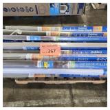 Multiple size outdoor blinds