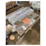 Laminate Wood Flooring, 7 X THE BID