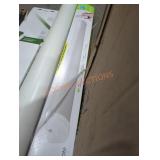 Led 4 ft wrap utility light with motion sensor