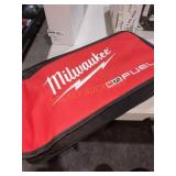 Milwaukee Charger+Bag