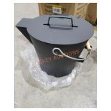 Ashley Bucket with Brush and Shovel