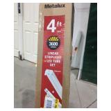 Metalux 4ft Linear Strip Light+LED Tube Set