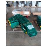 13gal trash can with lids 11X THE BID