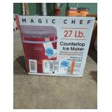 Magic Chef 27lb Countertop Ice Maker