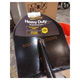 Fiskars Heavy Duty Shovel