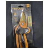 UNOPENED BY ROCKEY TEAM MAY BE DAMAGED OR MISSING