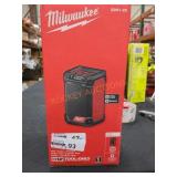 Milwaukee M12 Radio+Charger