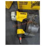 DeWalt Pneumatic 15ï¿½ Coil Siding and Fencing