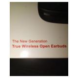 Wireless ear buds