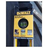 DeWalt box bean level
