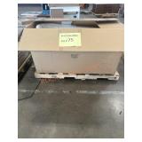 White Bathtub(55.3inx28.3inx28.7in)Located