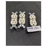 15 Amp 125 V Duplex OutletReceptacle, Light Almond