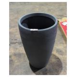 Vigioro 17" Dark Gray Planter