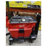 MILWAUKEE 6Gal M18 FUEL Wet/Dry Vacuum
