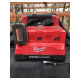 Milwaukee M18 6-Bay Rapid Charger & (2) 6Ah HIGH