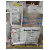 Skid 7 Assorted American Standard Toilets , 7 X