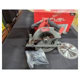 Milwaukee M18 6.5' Circular Saw, TOOL ONLY