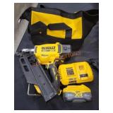 Dewalt 30ï¿½ Framing Nailer Kit