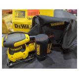 DeWalt Palm Sander, (Grade: B+)
