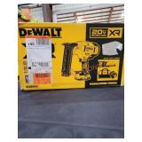 Dewalt 20V 18 Gauge Brad Nailer Kit