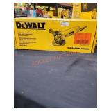 Dewalt 4 1/2' Small Angle Grinder
