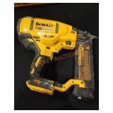 DEWALT 20V 18GA Brad Nailer