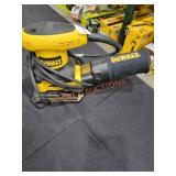 Dewalt 1/4 Sheet Sander