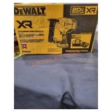 Dewalt 18Gauge Narrow Crown Stapler Kit
