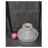 10-inch Aladdin Model 12 style glass lamp shade.