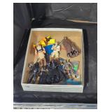 Star wars figurines lot.