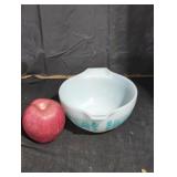 Pyrex bowl with no lid.
