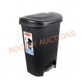 Rubbermaid 13 Gal Hands-Free Step Trash Can