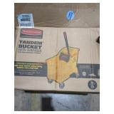 Rubbermaid Tandem Bucket missing handle