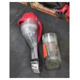 BLACK+DECKER Dust Buster 10.8V Vacuum