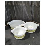 Vintage 3-Piece Pyrex Mixing Bowl Set