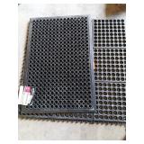 Anti fatigue drainage mat, 2