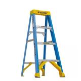 4 ft Fiberglass Step Ladder, 250 lb