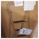 3 step ladder white