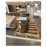 Decorated table stand 2xbid