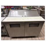 Refrigerated sandwich prep station