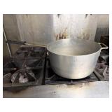 Stock pot