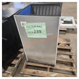 Commercial ice maker