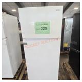 White vissani refrigerator