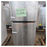 Vissani refrigerator/freezer