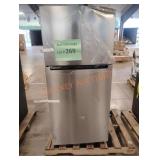 Vissani refrigerator Located in Purple-G