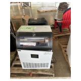 Vissani fridge, ice maker