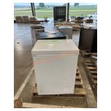 Vissani freezer, beverage cooler