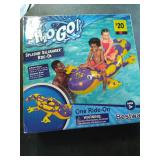 Splashing salamander ride on